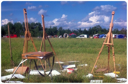 три-мольберти-і-лопата